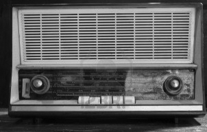 radio: online/offline